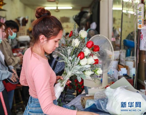 从云南田间到泰国花店——云南鲜花的南洋之旅 从云南田间到泰国花店——云南鲜花的南洋之旅