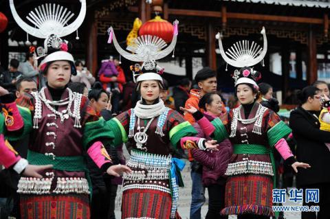 贵州凯里:盛装起舞闹新春