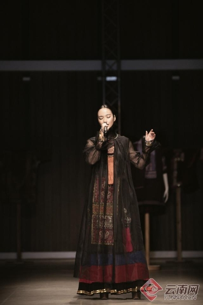 00300432001_a09150ea