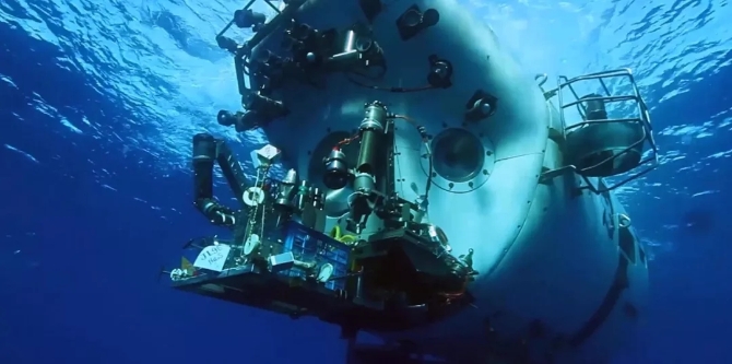 1210072043_15516008482791n