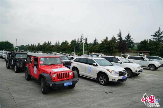 春季的自驾游最佳目的地，达古冰川！