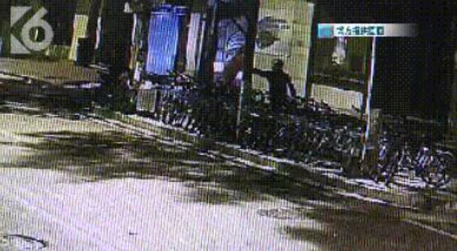 撕毁“扫黑布标”