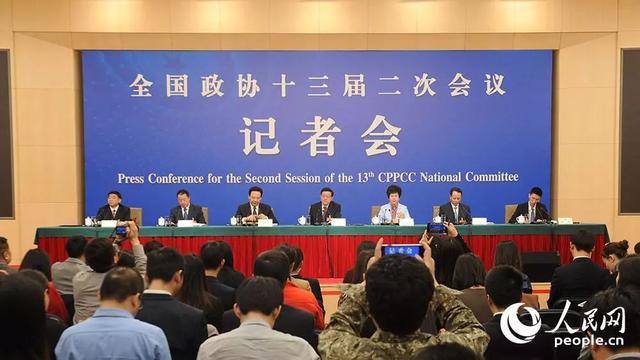 首场政协记者会，他为何放了这句“狠话”？