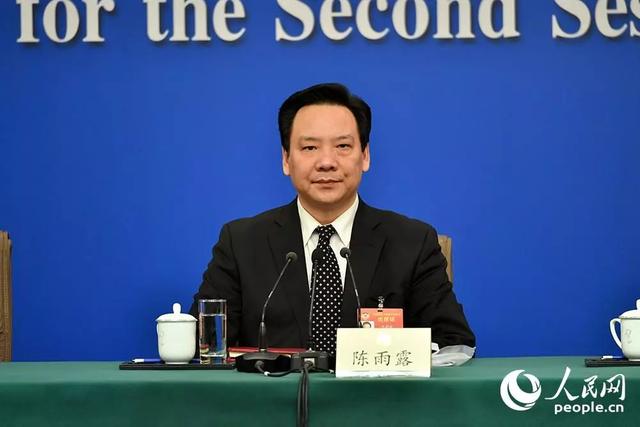 首场政协记者会，他为何放了这句“狠话”？