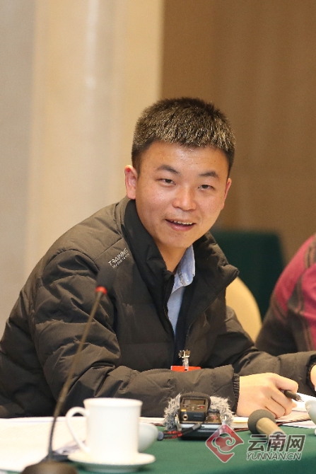 00300455253_6ec977e9