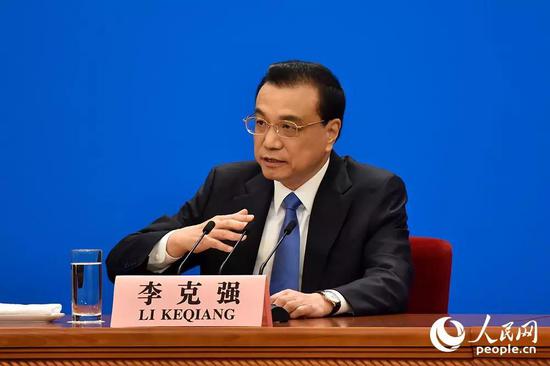 国务院总理李克强答中外记者问&nbsp;翁奇羽 摄