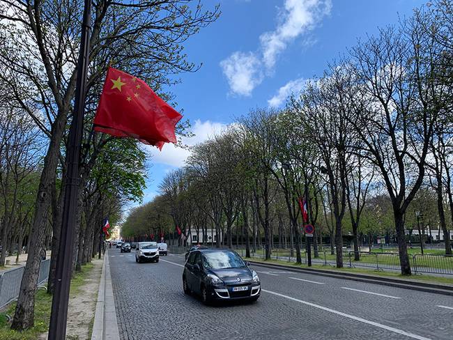 时政新闻眼丨尼斯夜谈、战机护航、凯旋门迎宾,一场特殊之访来了 时政新闻眼丨尼斯夜谈、战机护航、凯旋门迎宾,一场特殊之访来了