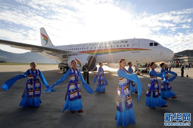 (西藏民主改革60周年)(5)今日西藏:立体交通——世界屋脊变坦途