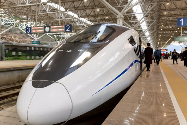 4月10日起,昆明至丽江增开3对动车 (1)