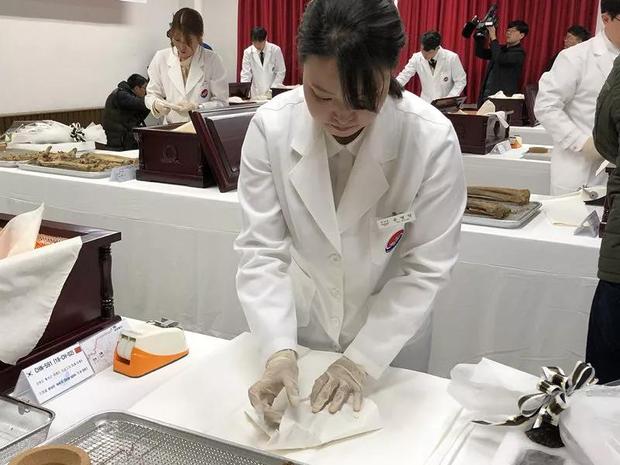 今日，英雄回家！