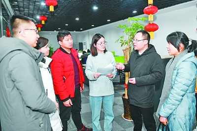 把干事创业的印记留在人民群众心里 把干事创业的印记留在人民群众心里