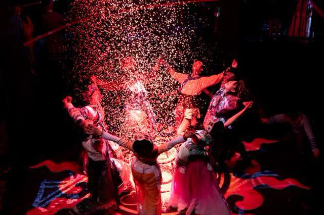 国内首部大型空间境遇剧《遇见丽江》之永远的马帮开演7