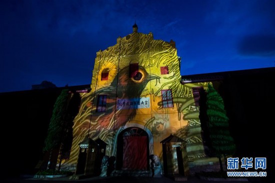 (文化)(2)云南昆明上演3D灯光秀