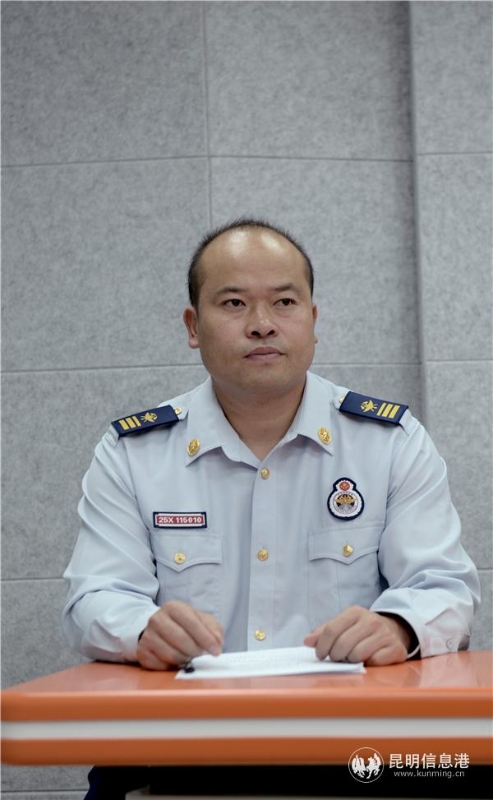 五华消防大队西昌路中队中队长助理黄权忠