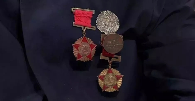 640.webp (1) 640.webp (1)