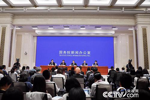新闻发布会现场(李夏/摄)