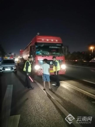 00300681908_ad9c4eff 00300681908_ad9c4eff