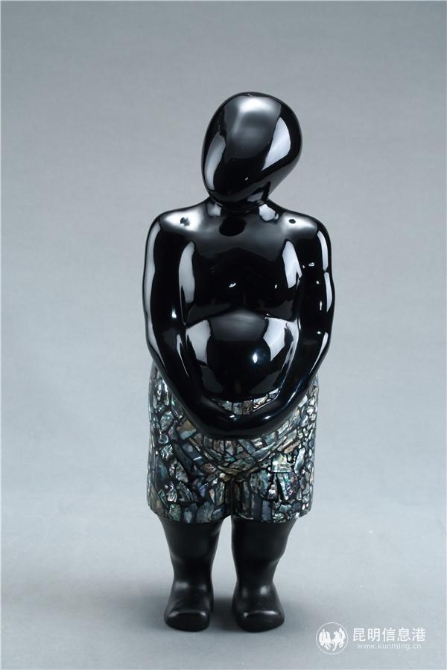 展览现场作品《漆藝大叔》 供图 展览现场作品《漆藝大叔》 供图