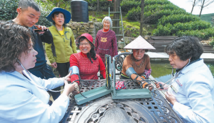 提振新时代共产党人的精气神