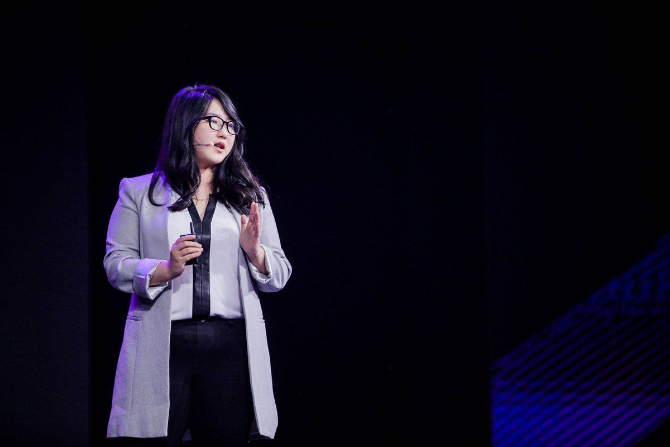 抖音市场总经理支颖现场发言 抖音市场总经理支颖现场发言