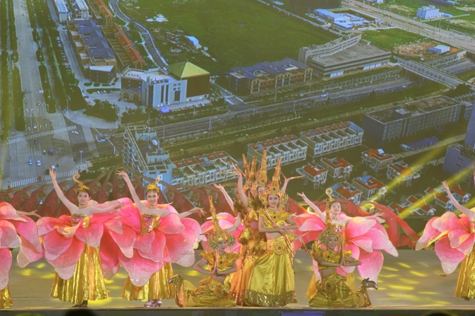 开幕式现场。记者薛江涛摄 (1)