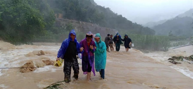 (图文互动)(3)洪水中的温情时刻——广西抗洪救灾中的三个暖心小故事