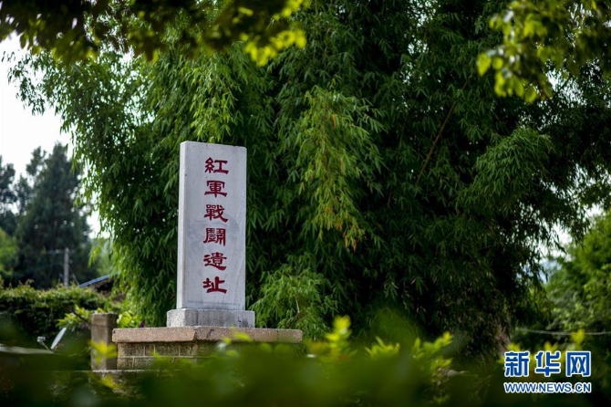 (壮丽70年·奋斗新时代——记者再走长征路·图文互动)(6)龙云“献”图: “助力”巧渡金沙江