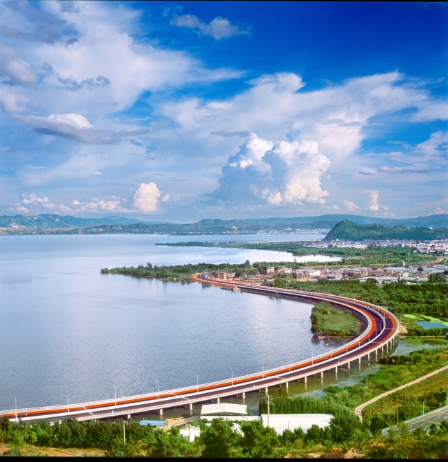 最美环湖路 最美环湖路