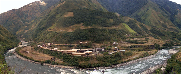 2001年的怒江州独龙江乡孔当村