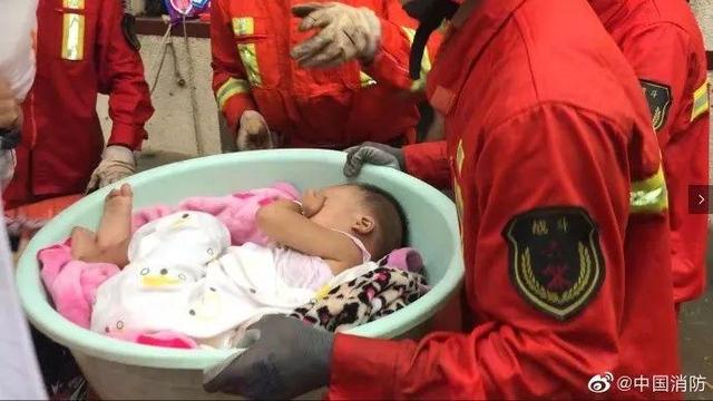 狂风暴雨，总有人用尽全力默默保护你