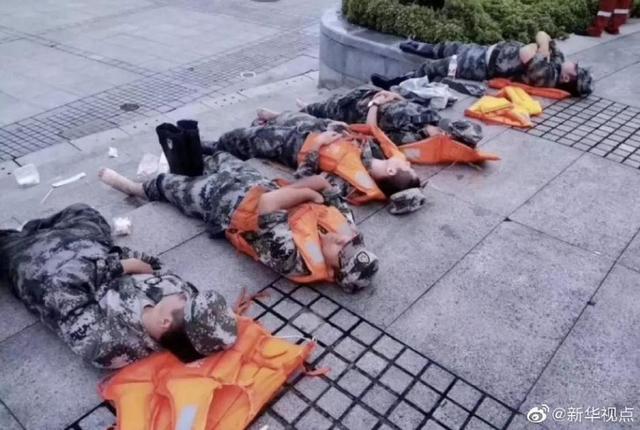 狂风暴雨，总有人用尽全力默默保护你