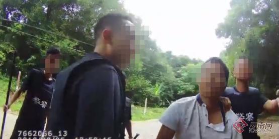 00300845043_fd1eaa3d