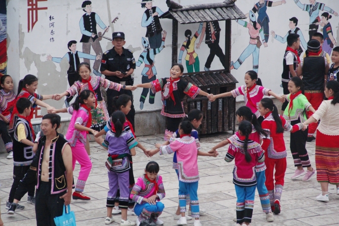 红河县是全国哈尼族聚居人口最多的县。未来网记者巩帅 摄 红河县是全国哈尼族聚居人口最多的县。未来网记者巩帅 摄