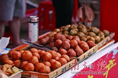 广东新铺非遗“新铺七月半”民俗文化节演绎千年古镇风情