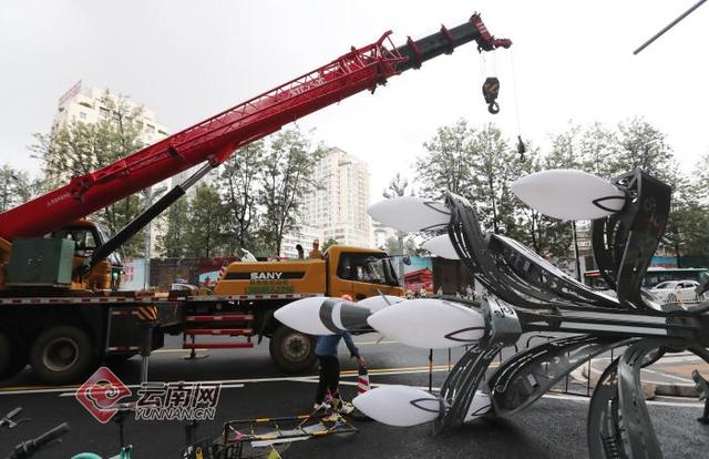 昆明东风路道路换新装 290盏“华灯”即将亮相