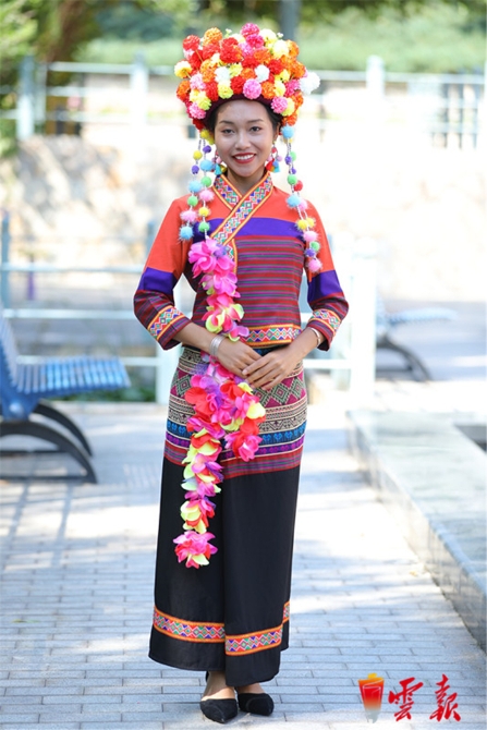 快看!“民族团结”方队里有16朵“云南花”