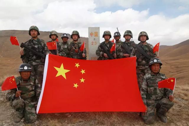 这个国庆,中国军人的身影一直在路上