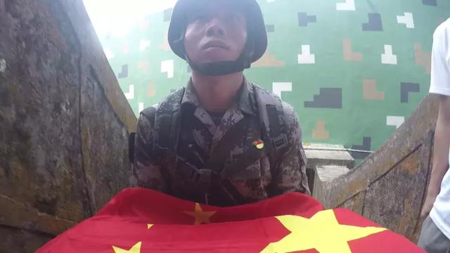 这个国庆,中国军人的身影一直在路上