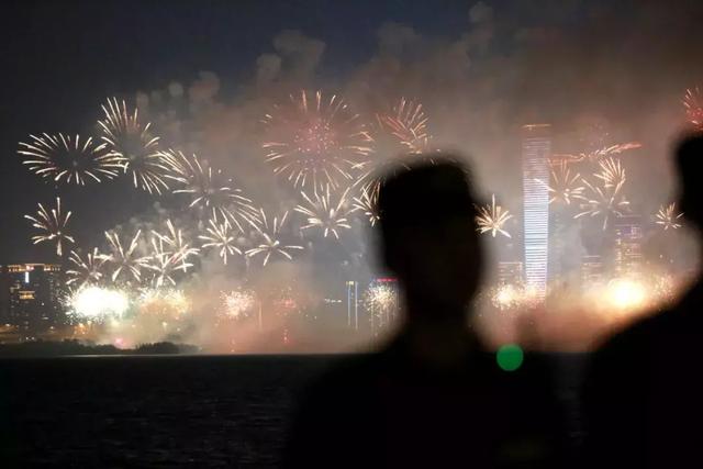 这个国庆,中国军人的身影一直在路上