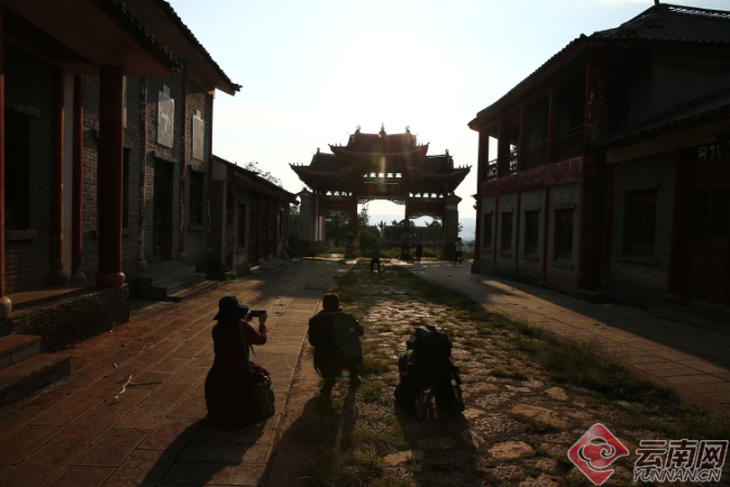 00300966074_46b68583