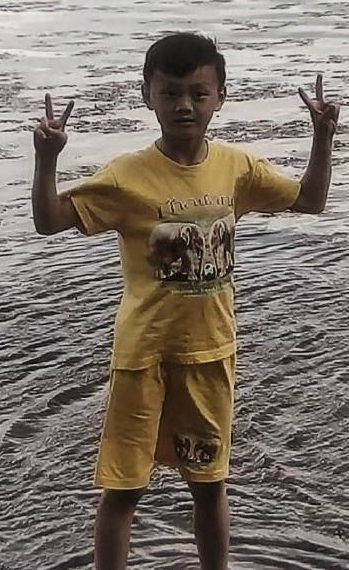 王亮近照 王亮近照