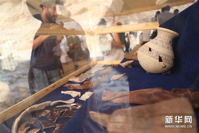 埃及卢克索首次发现古代工业区遗迹 (国际·图文互动)(1)埃及卢克索首次发现古代工业区遗迹