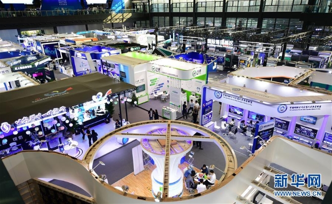 (图文互动)(2)千年古镇中的“科幻”图景——来自世界互联网大会的前沿科技新观察