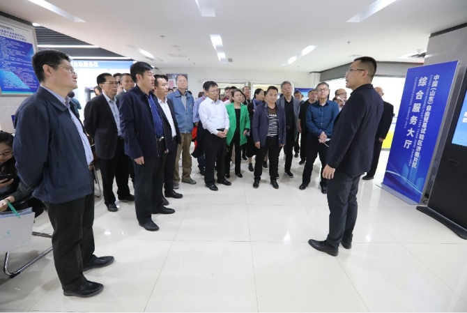 凤舞展翅启新程 全国网媒总编辑走进中国（山东）自贸试验区 济南片区感叹济南更加开放