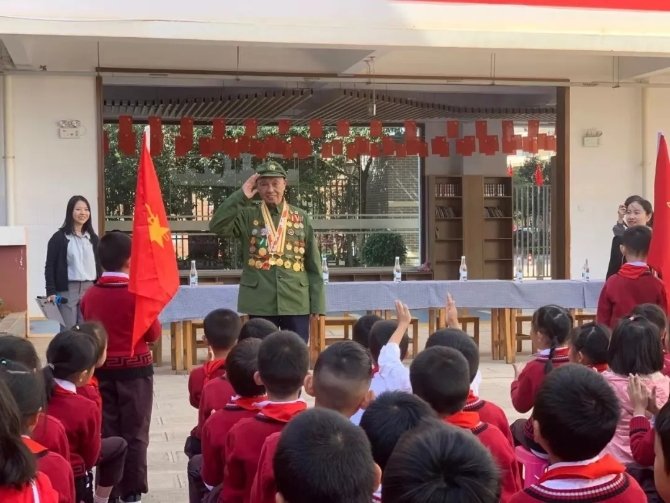 640.webp (1) 640.webp (1)