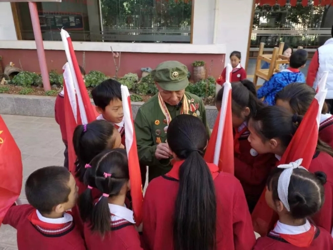 640.webp (1) 640.webp (1)