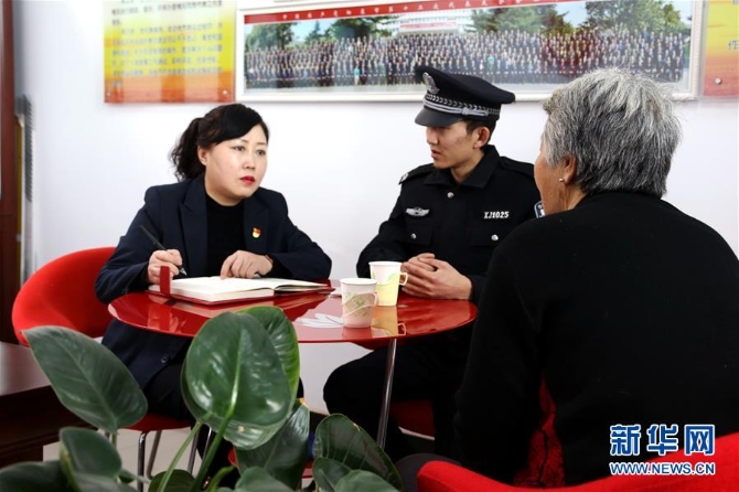 （爱国情 奋斗者·图文互动）（4）任红梅：阳泉段南沟社区居民的“贴心人”