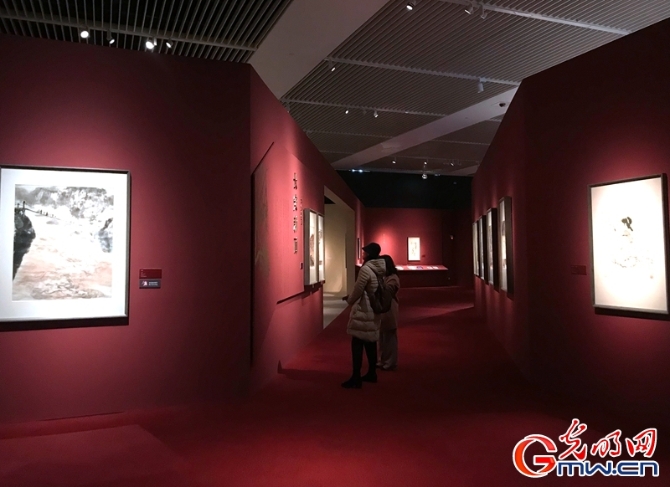 组图丨石鲁艺术展亮相国博 “镇馆之宝”《转战陕北》展出