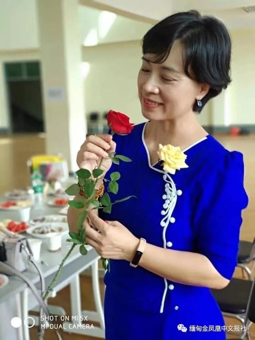 国外中文老师 274896_670x670.jpg?1576296298835