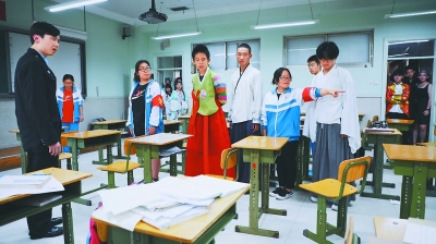 话剧2019:新热闹与老问题